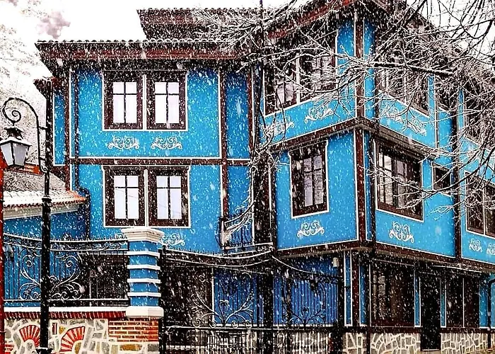 Pulpudeva Family Hotel