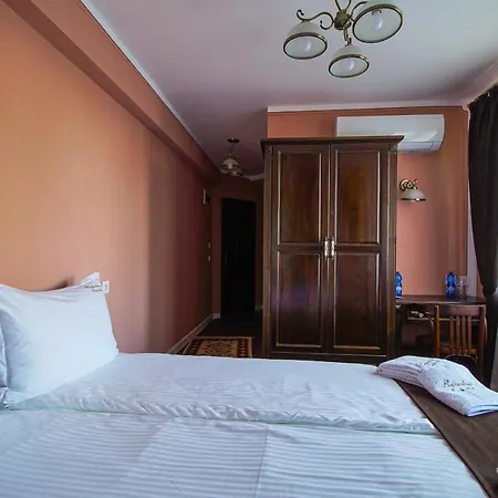 Pulpudeva Family Hotel 3*