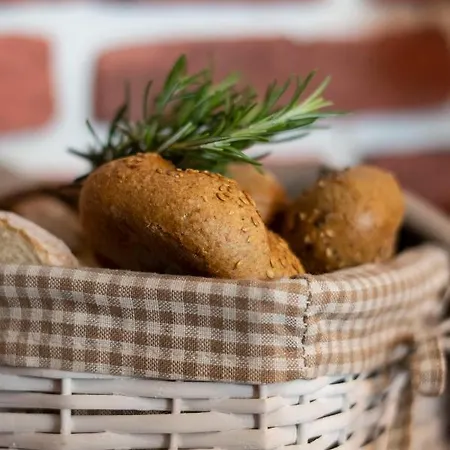 Pulpudeva Family Hotel