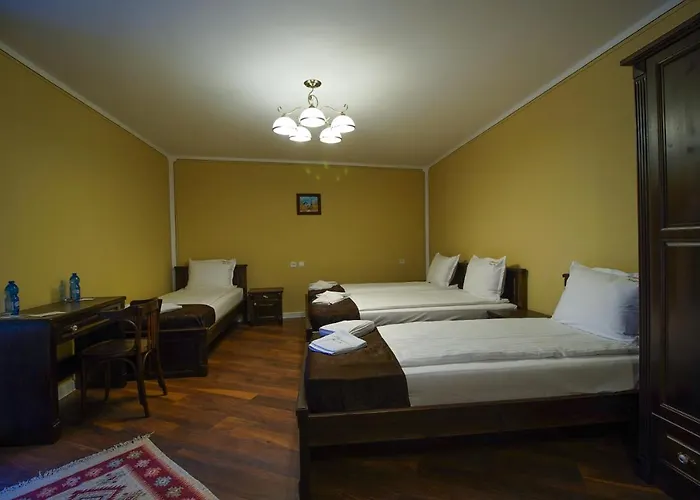 Pulpudeva Family 普罗夫迪夫